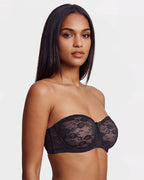 Soutien-gorge pigeonnant sans bretelles en dentelle antidérapant