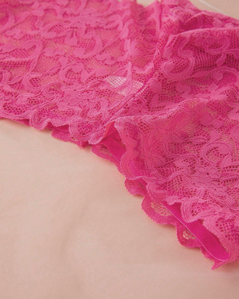 Ensemble romantique de bralette et culotte en dentelle