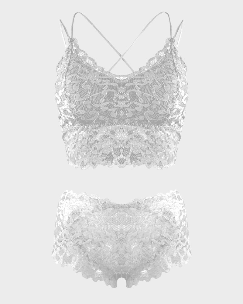 Ensemble romantique de bralette et culotte en dentelle