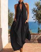 Figurbetontes fließendes Neckholder-Maxikleid mit Taschen
